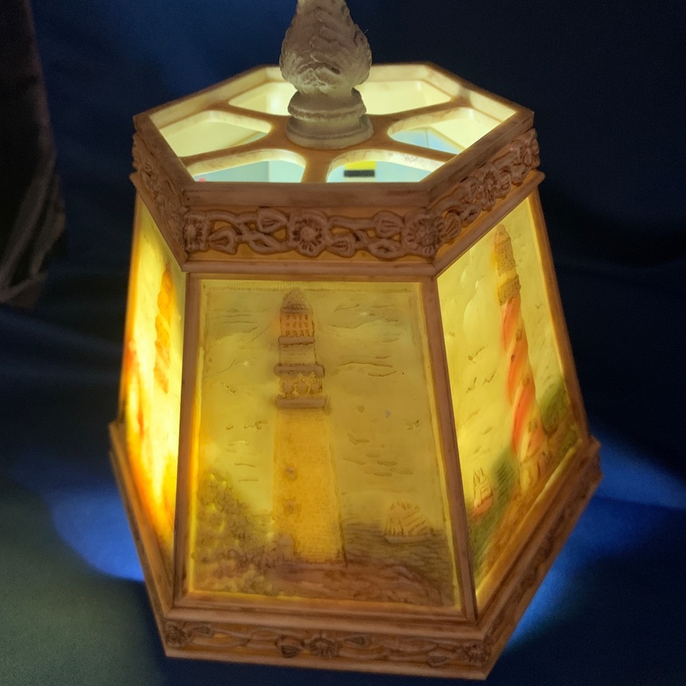 Lighthouse lamp shade